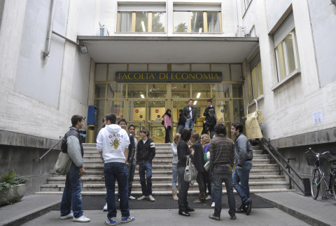 Università Degli Studi Di Parma Economia